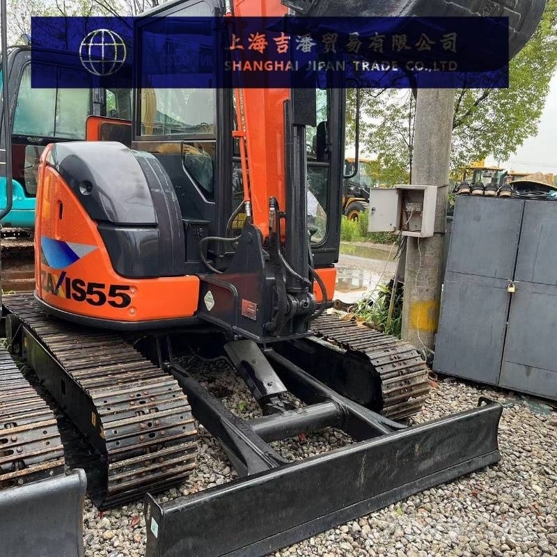 55.あ出品 日立建機 ZX 55, 2022, 中華人民共和国 - 中古 ミニショベル