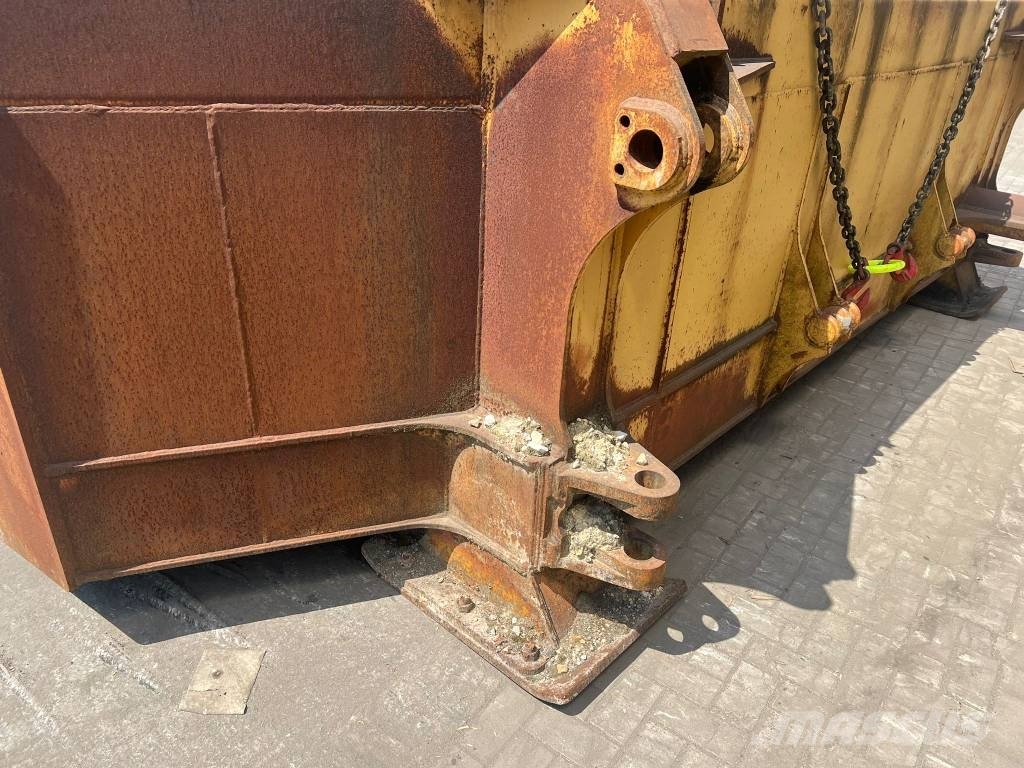 CAT D8 blade by JONQUET Planierschilder/Scharen