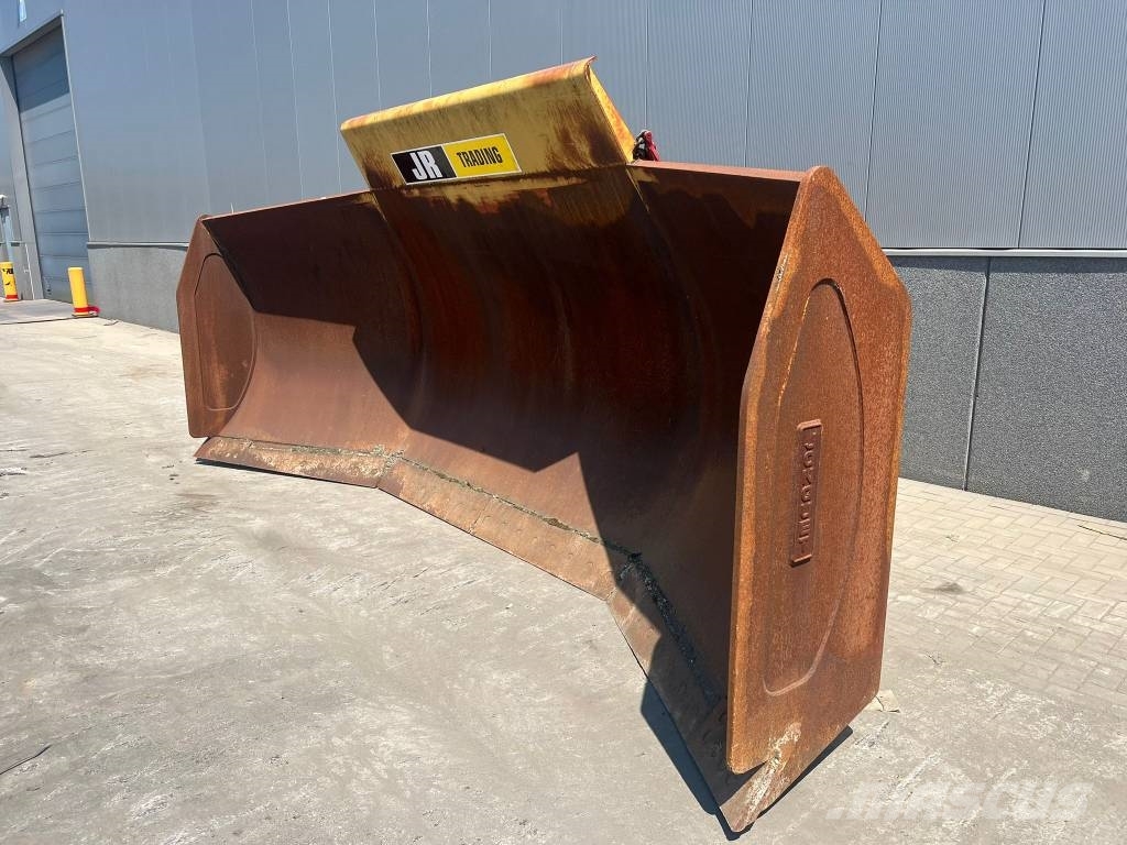 CAT D8 blade by JONQUET Planierschilder/Scharen