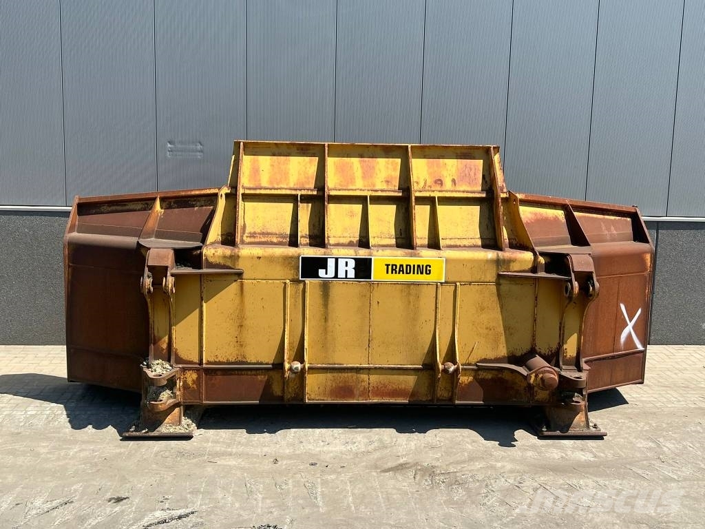 CAT D8 blade by JONQUET Planierschilder/Scharen