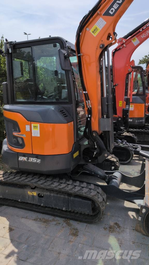 Develon Kurzheckbagger DX 35 Z-7 Excavadoras sobre orugas
