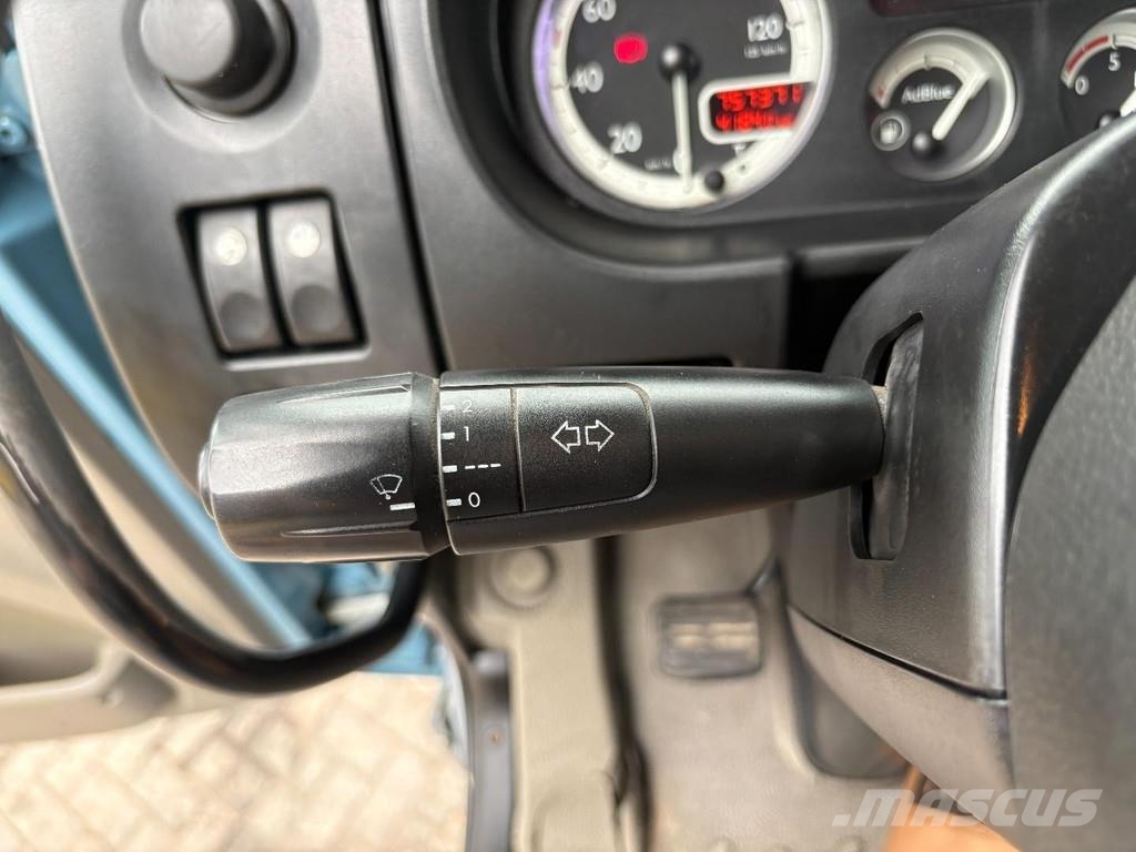 DAF CF 75,250 + HYVA PORTAL ARM SYSTEM + EURO 5 + MANU Camiones portacubetas