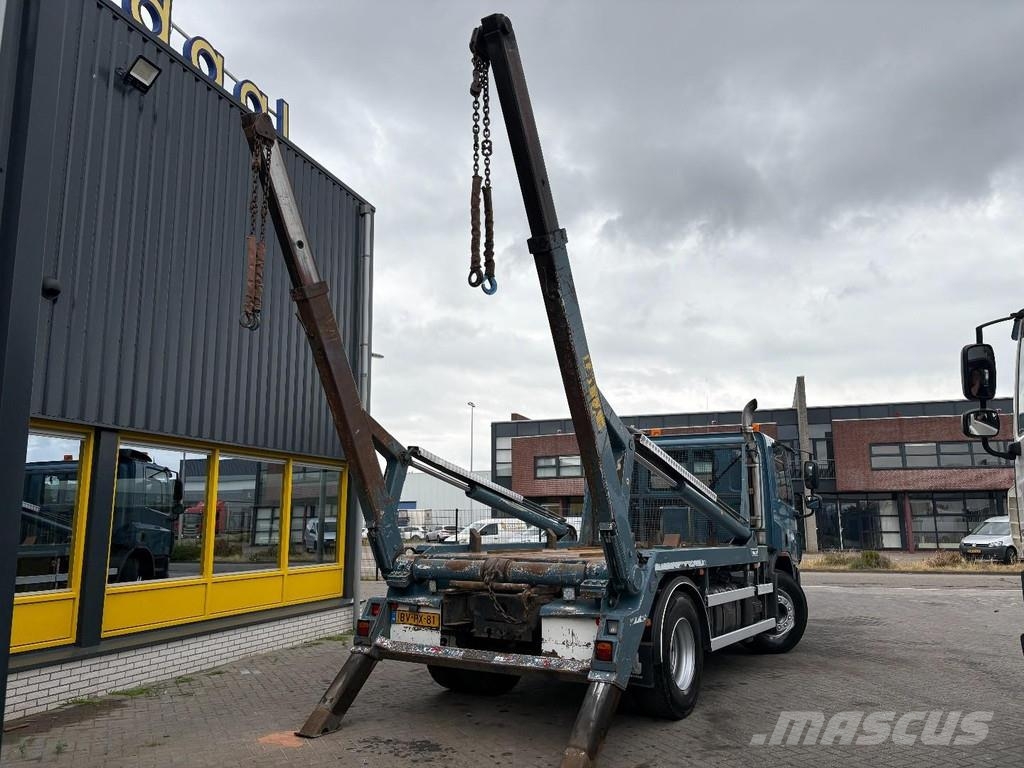 DAF CF 75,250 + HYVA PORTAL ARM SYSTEM + EURO 5 + MANU Camiones portacubetas