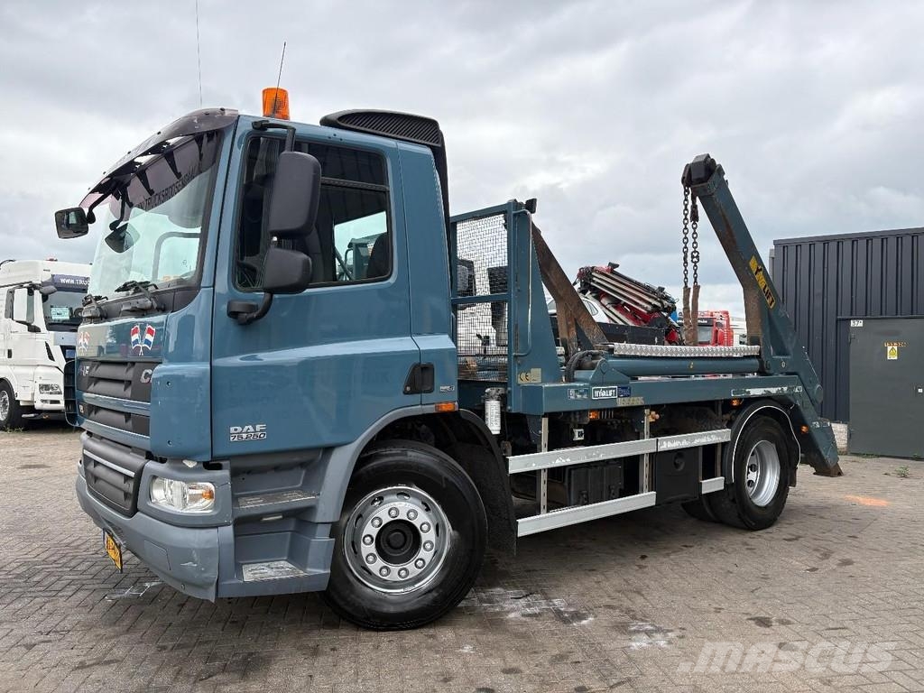 DAF CF 75,250 + HYVA PORTAL ARM SYSTEM + EURO 5 + MANU Camiones portacubetas