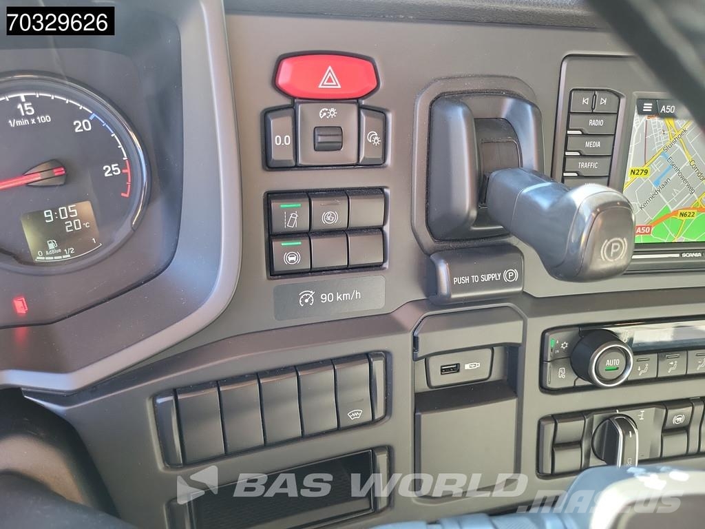 Scania P360 P 4X2 Daycab Navi Тягачі