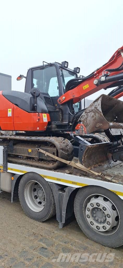 Kubota Kompaktbagger KX 080-4 V alpha Roomikekskavaatorid