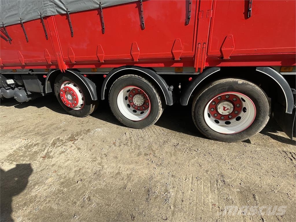 Volvo FH12 8x2 Camiones grúa