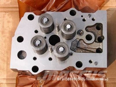 Howo 290 cylinder head AZ1096040028 Motoren