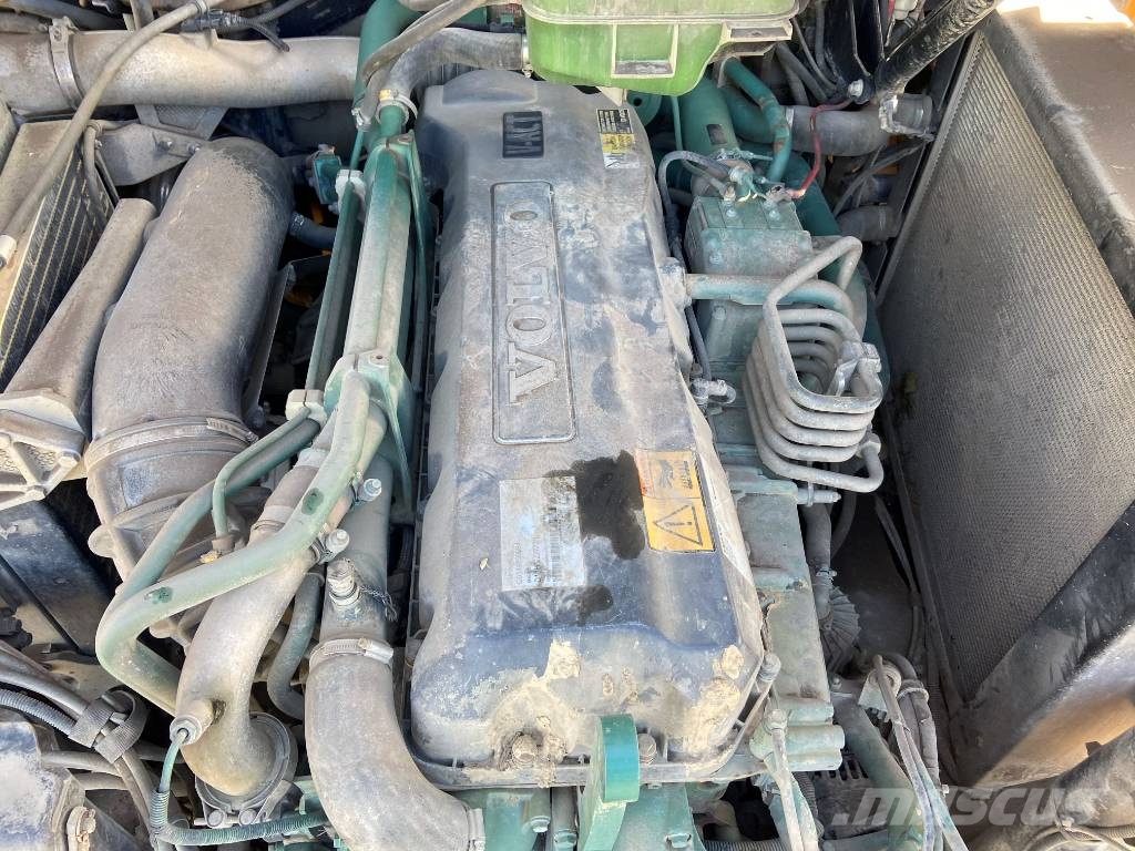 Volvo A 30 F 연결식 홀러