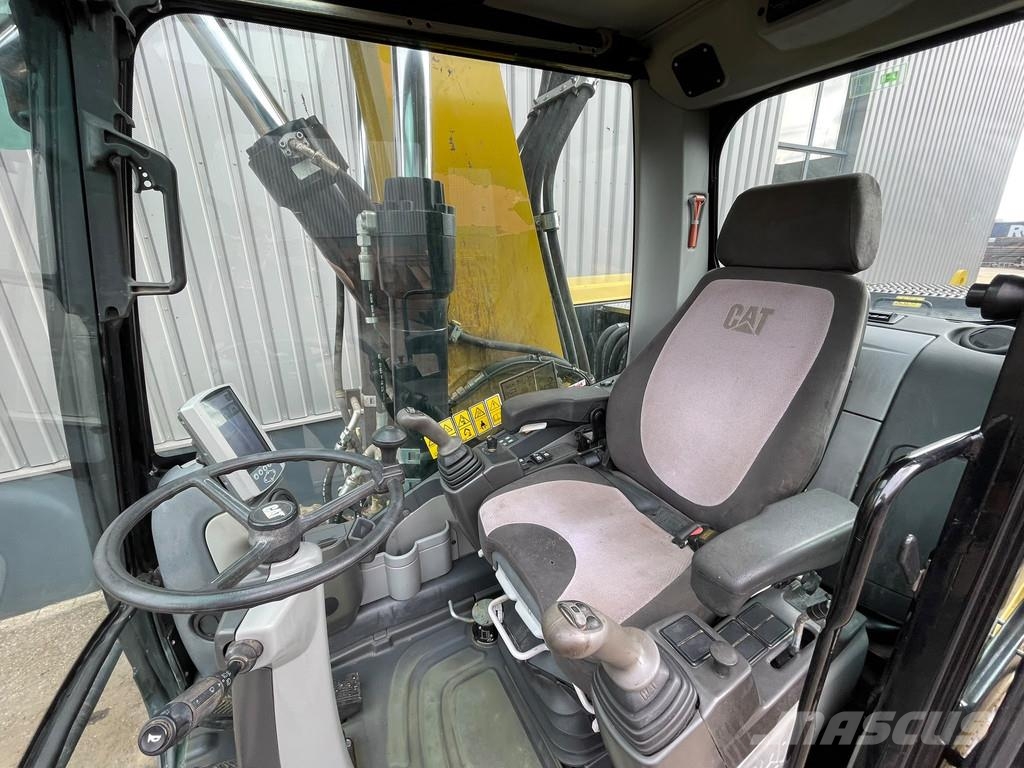 CAT M322D Excavadoras de ruedas