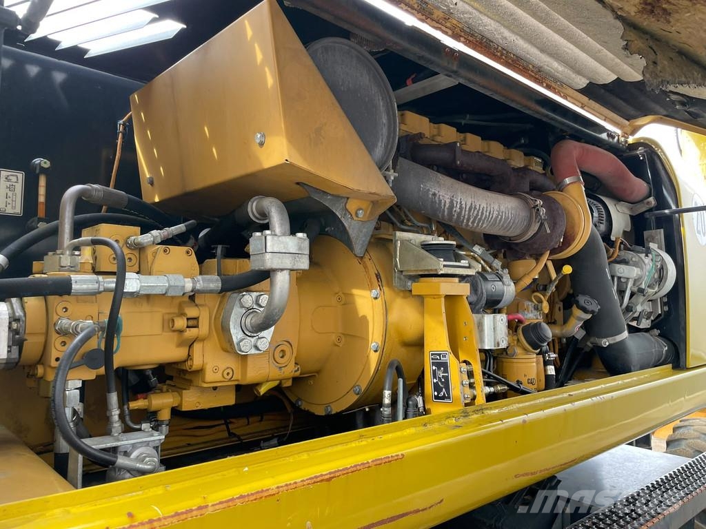 CAT M322D Excavadoras de ruedas