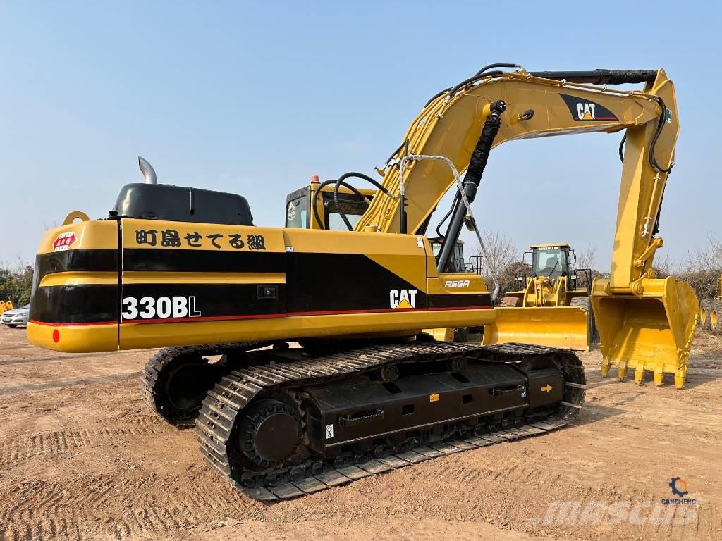 CAT 330B Beltegraver