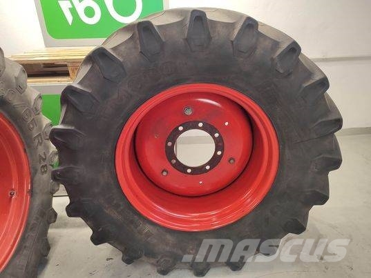 Fendt 716 2002r. (54065 R28) wheels Reifen