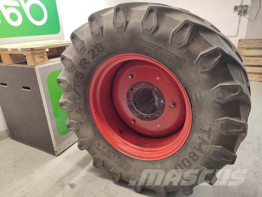 Fendt 716 2002r. (54065 R28) wheels Reifen