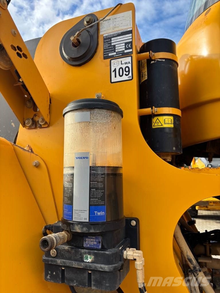 Volvo L 260 H Hjullastere