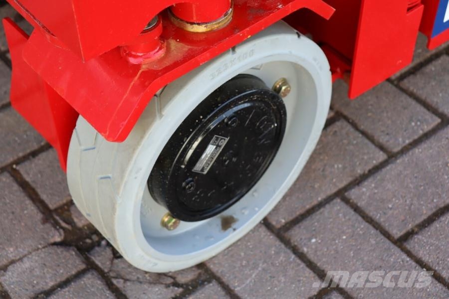 Magni ES0807EP Electric, 7.8m Working Height, 230kg Capa Schaarhoogwerkers