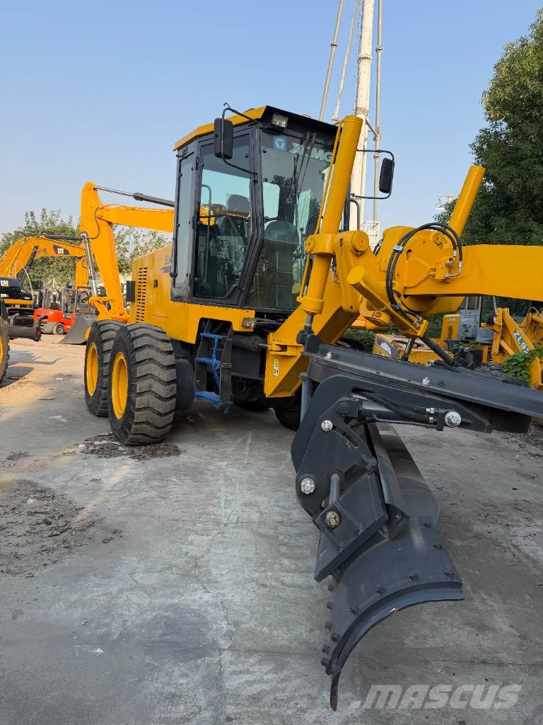 XCMG GR2153 Plenty of wheel loaders in stock Grejdery
