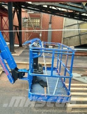 JLG 800 AJ Коленчатые подъемники