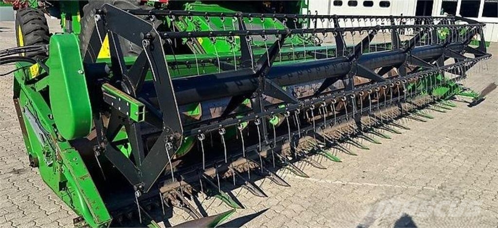 John Deere WTS9660i Kombájnok