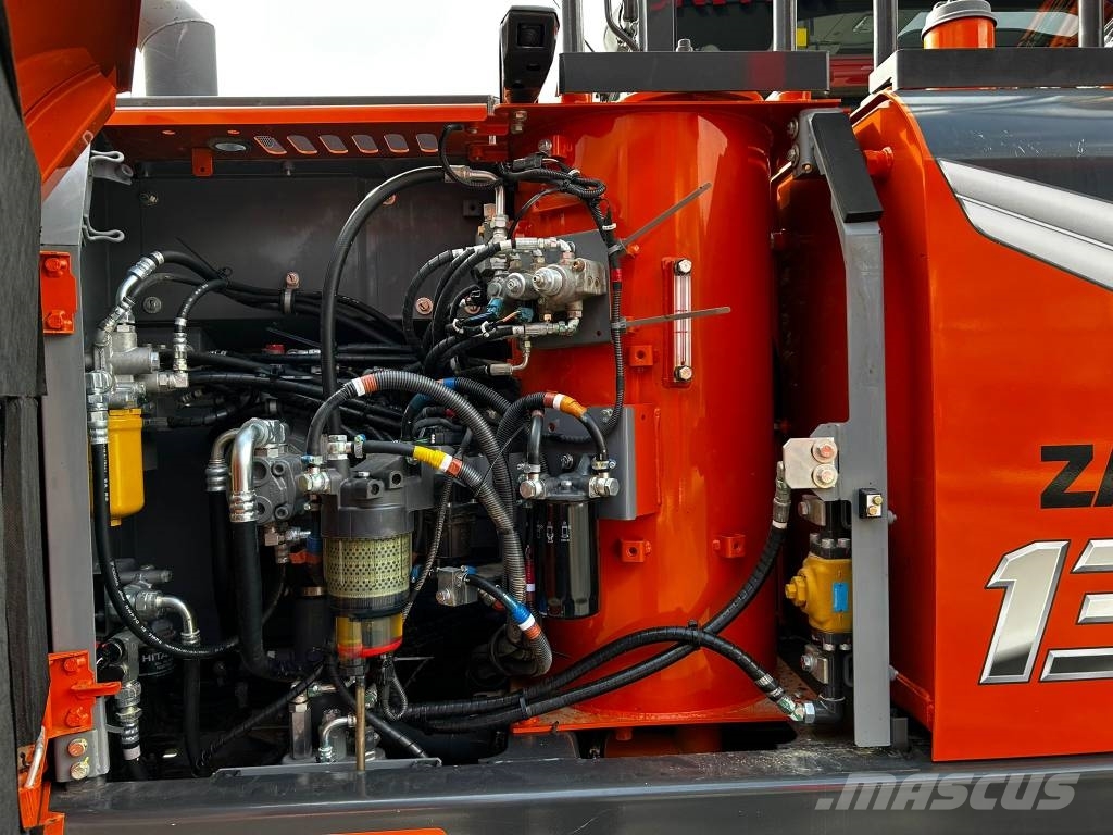 Hitachi ZX 130-7 / Puskulevy, Rasvari, Pienet tunnit! Εκσκαφείς με ερπύστριες