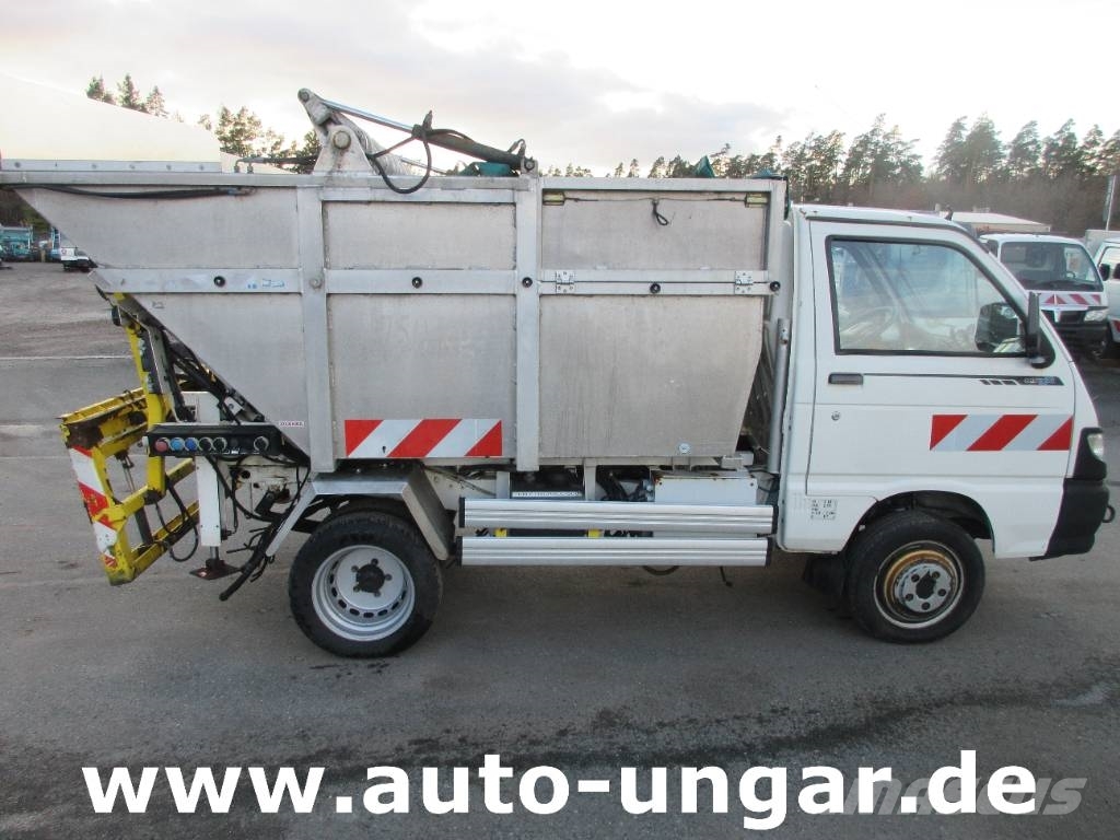 Piaggio Porter Maxxi D120 Müllwagen 3.5m³ Lifter Presse Kamioni za otpad