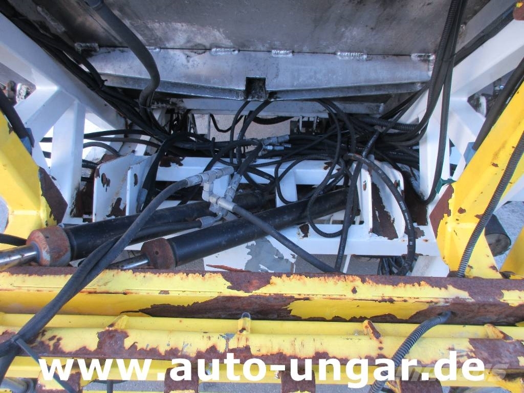Piaggio Porter Maxxi D120 Müllwagen 3.5m³ Lifter Presse Kamioni za otpad