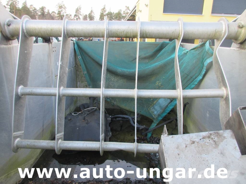 Piaggio Porter Maxxi D120 Müllwagen 3.5m³ Lifter Presse Kamioni za otpad