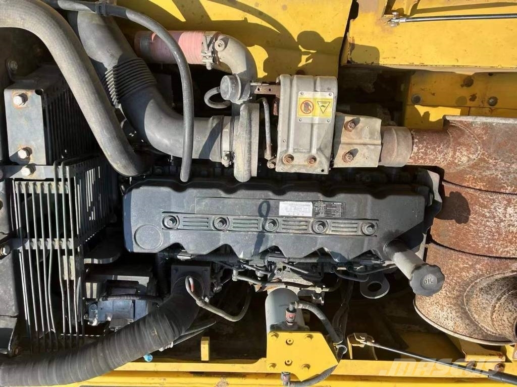 Komatsu PC 220-8 Εκσκαφείς με ερπύστριες
