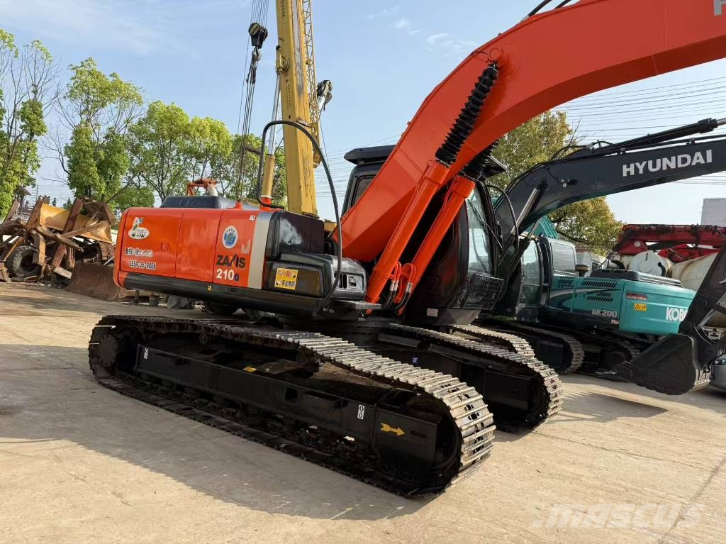 Hitachi 210LC حفارات زحافة