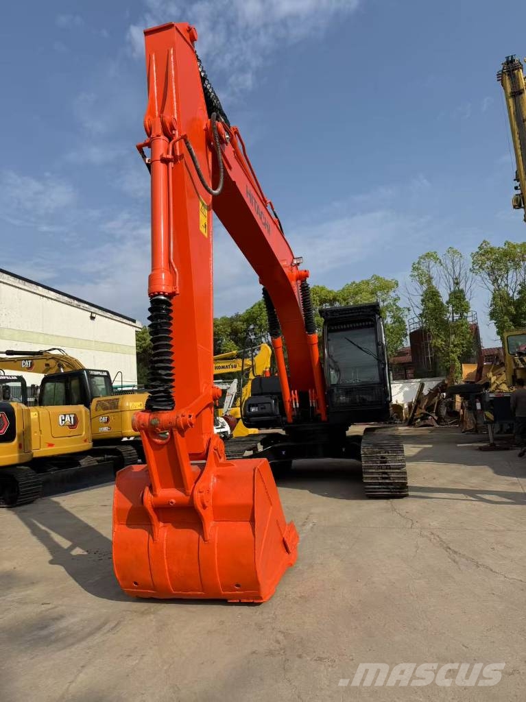 Hitachi 210LC حفارات زحافة