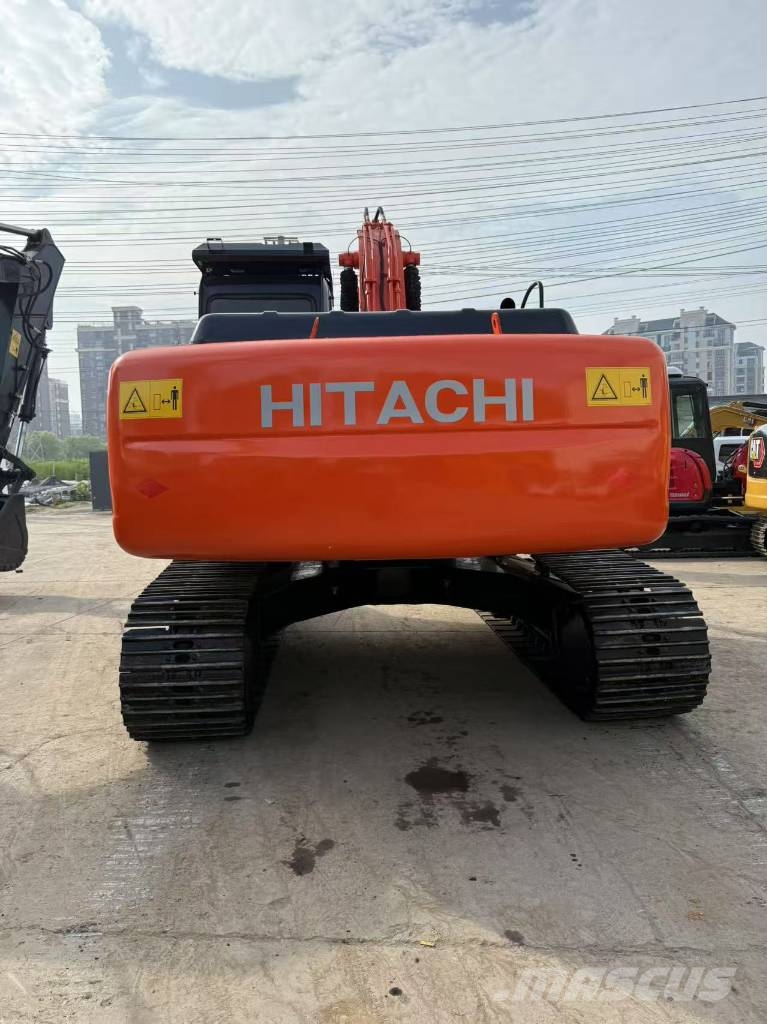 Hitachi 210LC حفارات زحافة