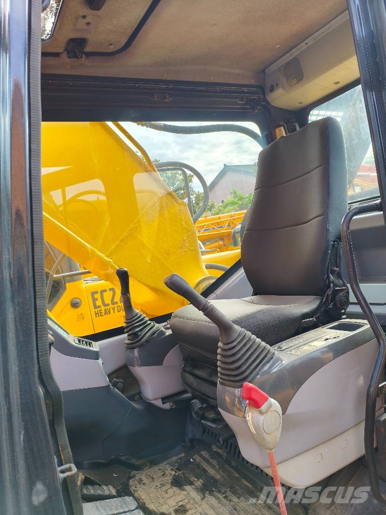 Komatsu PC 220-7 Εκσκαφείς με ερπύστριες