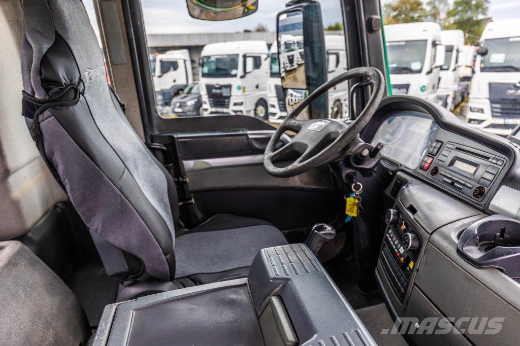 MAN TGS 33.360 BB+BIBENNE+BAE Savivarčių priekabų vilkikai