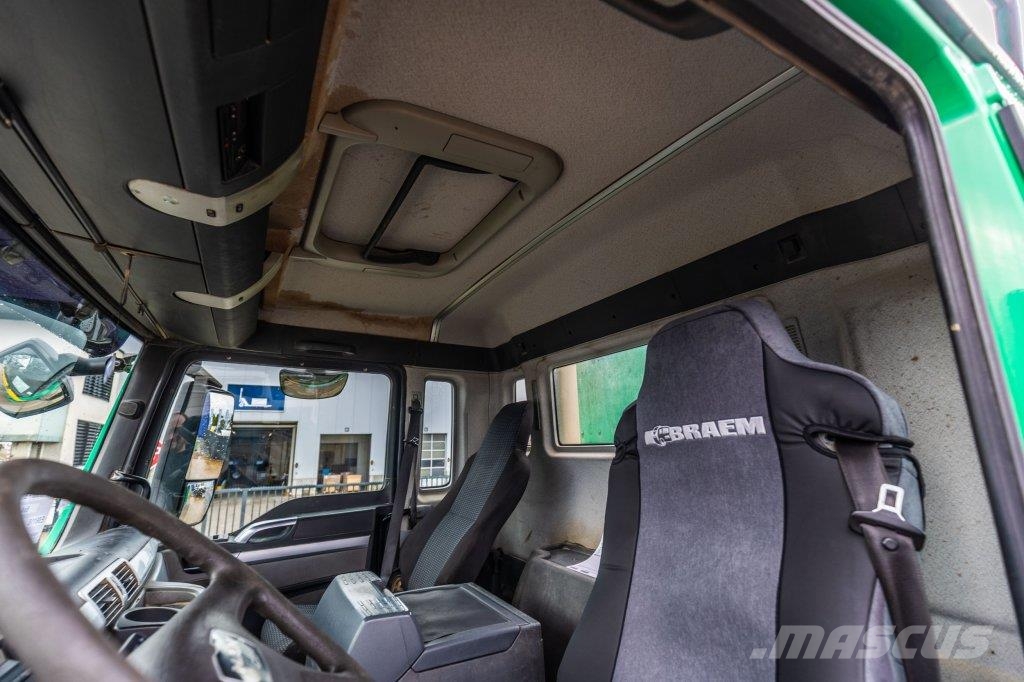MAN TGS 33.360 BB+BIBENNE+BAE Savivarčių priekabų vilkikai