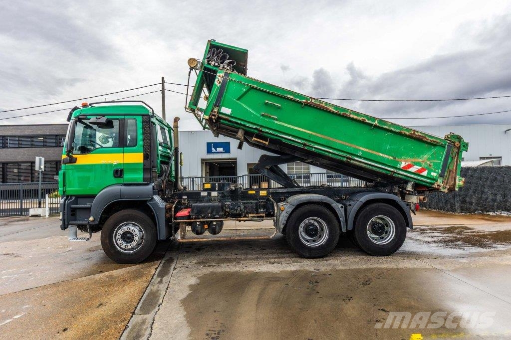 MAN TGS 33.360 BB+BIBENNE+BAE Savivarčių priekabų vilkikai