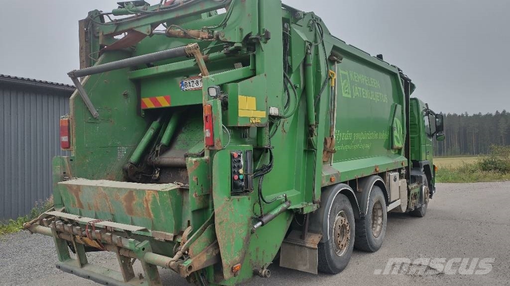 Volvo FM9 6x2 pakkaaja +nostin +etukippo Otros camiones