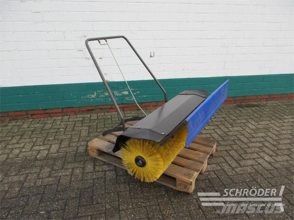 Husqvarna FRONTKEHRMASCHINE 1,20 M 农业机械-其他