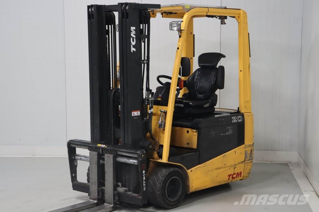 UniCarriers AG1N1L20H شاحنات ذات رافعات شوكية تعمل بالكهرباء