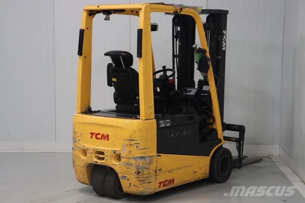 UniCarriers AG1N1L20H شاحنات ذات رافعات شوكية تعمل بالكهرباء
