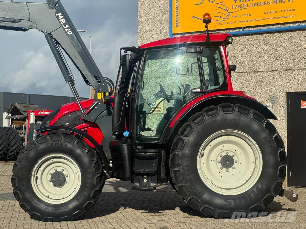 Valtra N134 HiTech 5, Frontloader, airbrakes, 3692 hours! Traktori