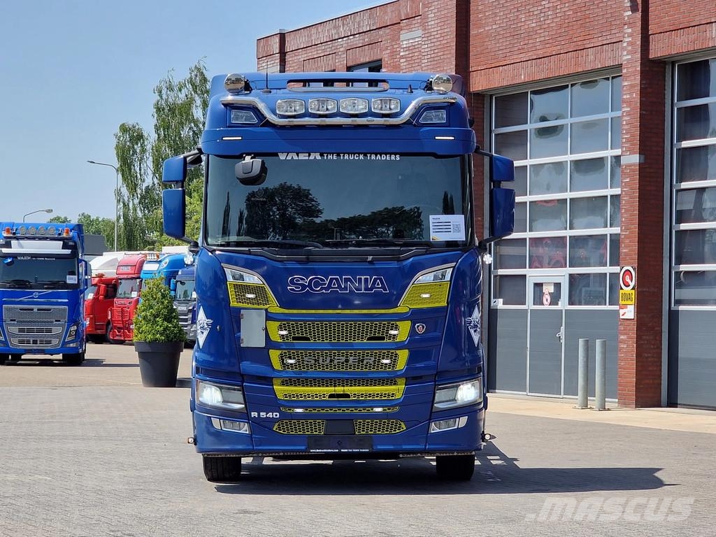 Scania R450 NGS 6x2*4 BDF - Retarder - Steering axle rear Demountable trucks