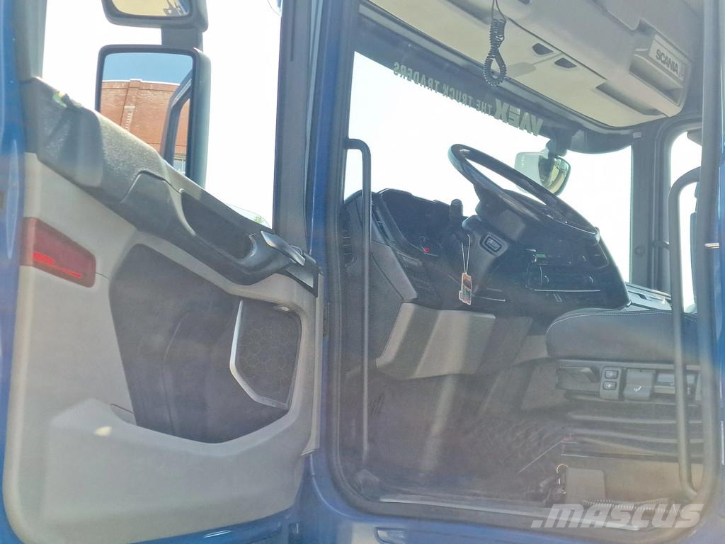Scania R450 NGS 6x2*4 BDF - Retarder - Steering axle rear Demountable trucks