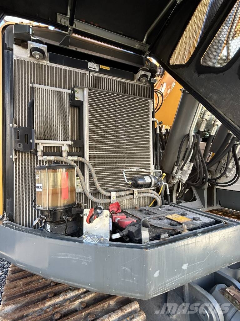 Liebherr R 926 Compact Litronic Kāpurķēžu ekskavatori