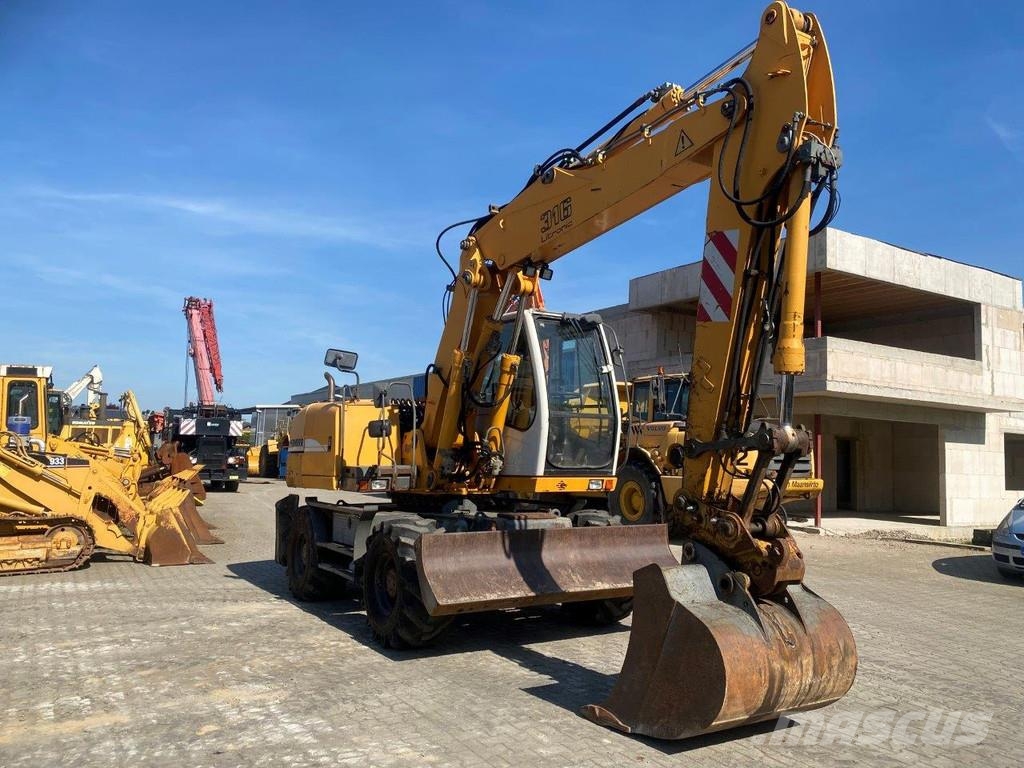Liebherr A316 Litronic . Excavatoare cu roti