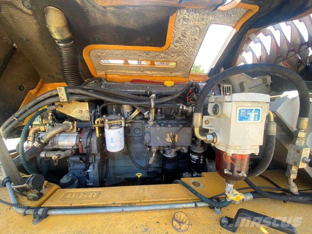 Liebherr A316 Litronic . Excavatoare cu roti