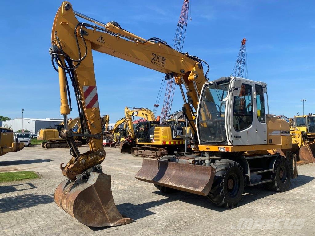 Liebherr A316 Litronic . Excavatoare cu roti