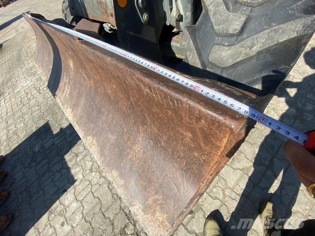 Liebherr A316 Litronic . Excavatoare cu roti
