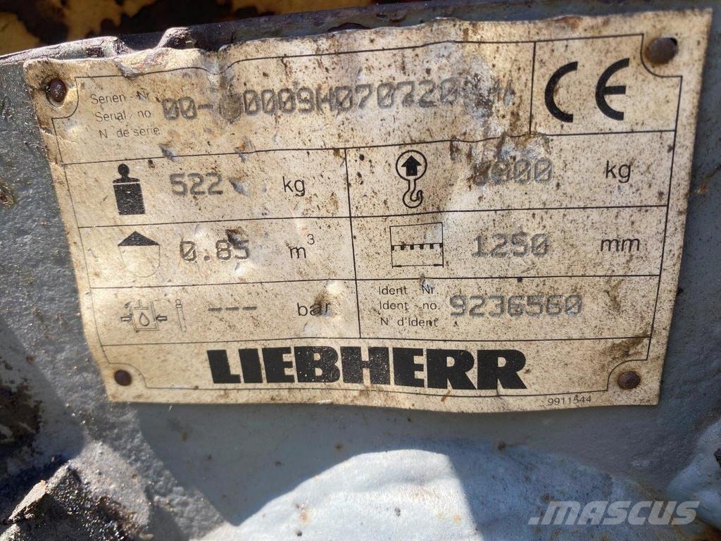 Liebherr A316 Litronic . Excavatoare cu roti