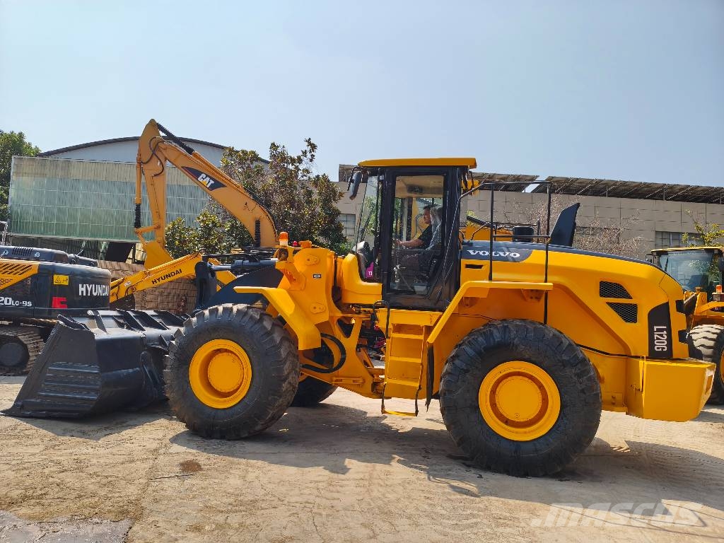 Volvo L120G ホイールローダー・タイヤショベル