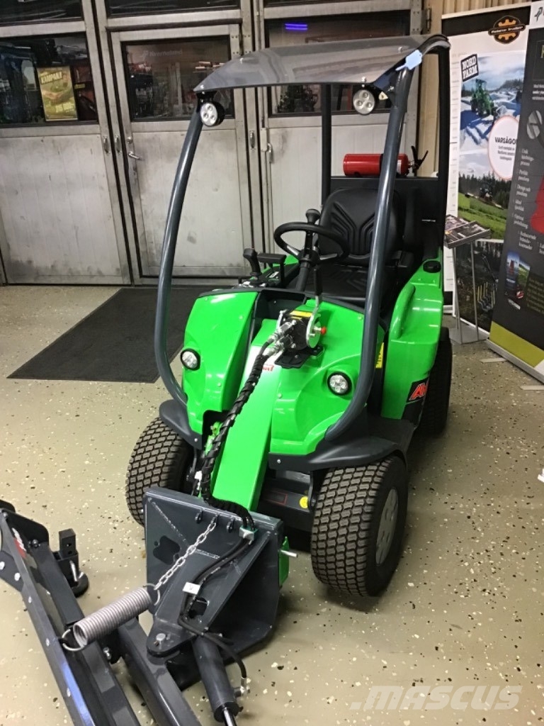 Avant 225 Demo Winter Special Arbeitsfahrzeuge